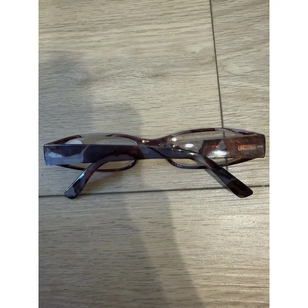 Kerecsen Women’s Brown & White Reading Glasses +2.50